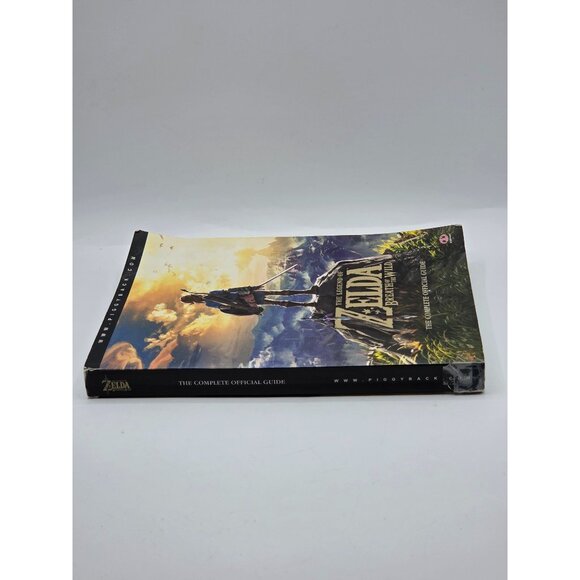The Legend Of Zelda: Breath Of The Wild Complete Official Guide - Picture 3 of 7